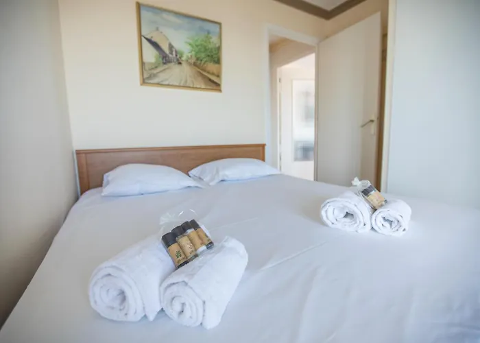 Very View By Connexion Daire Cannes